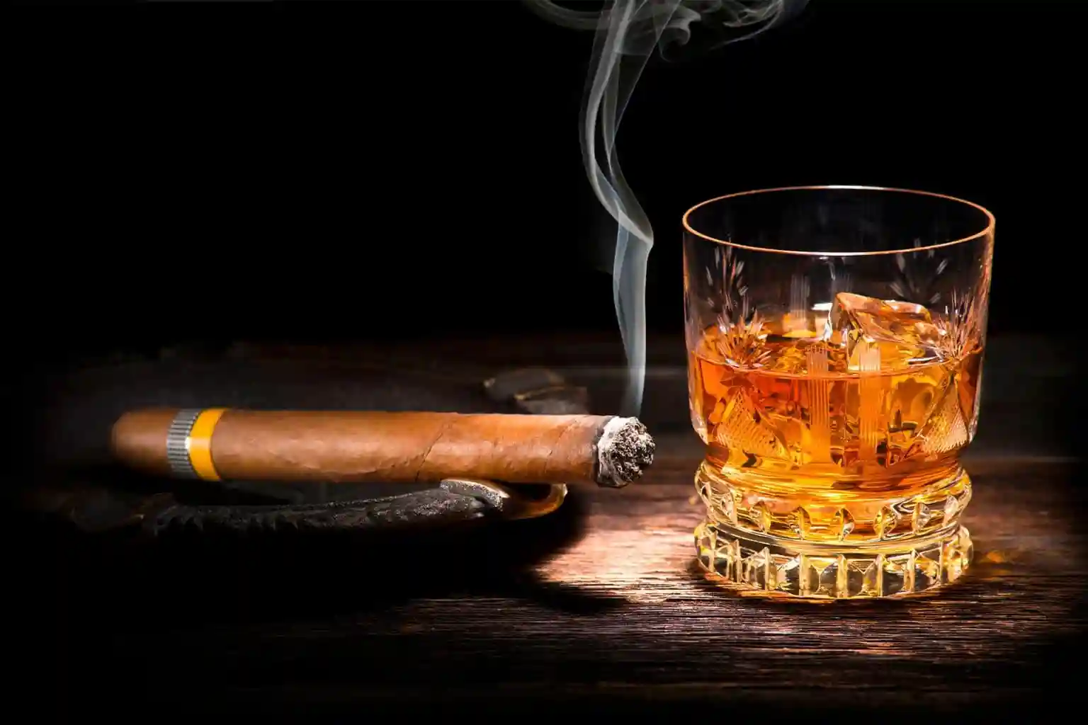 S26-Connaissez-vous-la-difference-entre-le-corps-et-la-force-dun-cigare_Article-BLOG_BANIERE_LCDH-1536x1024.webp